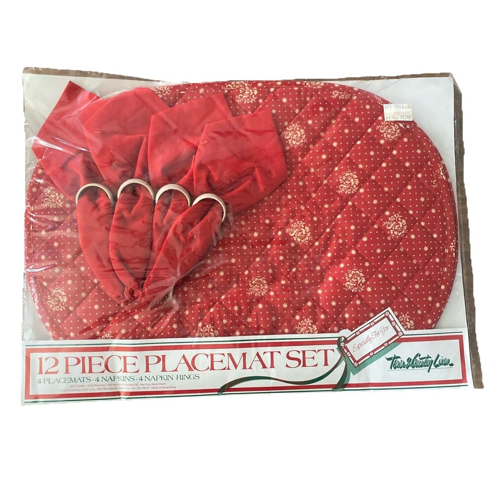 Vintage Christmas Quilted Placemat Set Napkin Ring Town Country Linen 12 Pc Red
